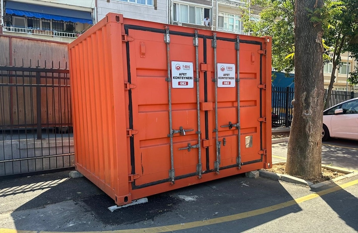 İstanbul\'da Deprem Konteynerlerinin Sayısı 574\'e Ulaştı
