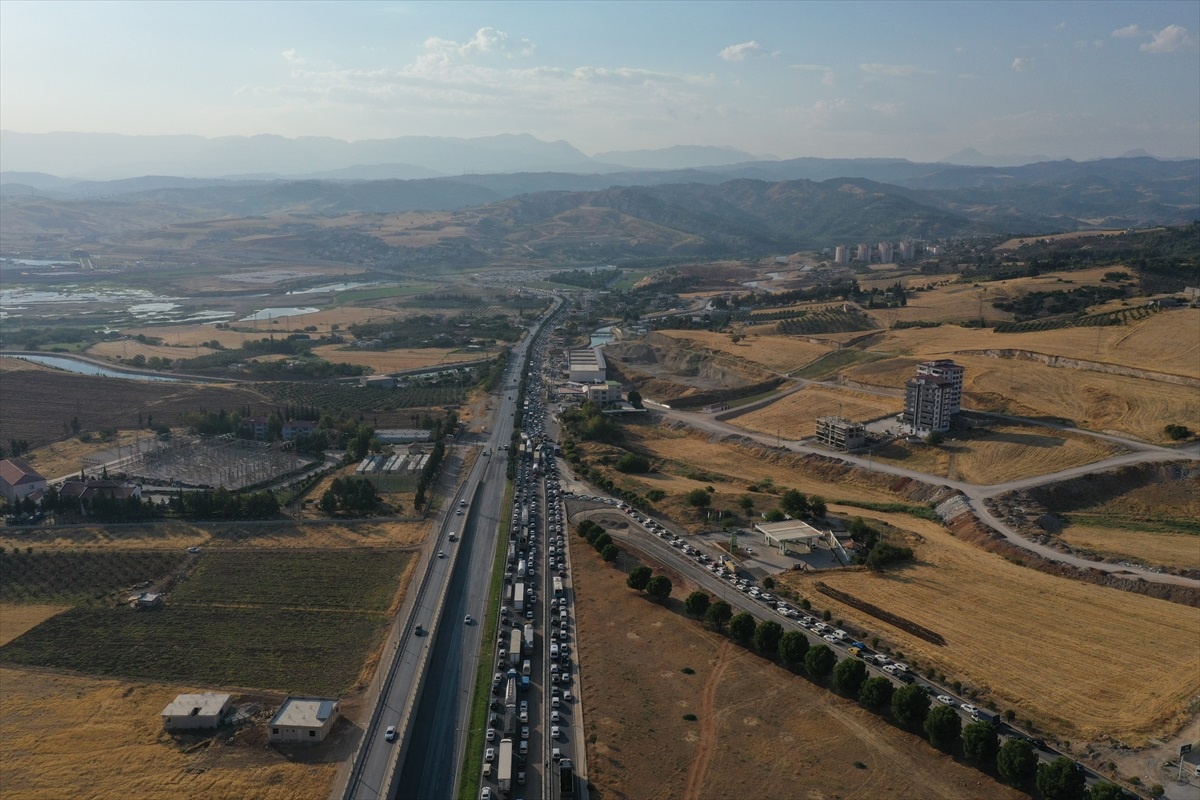 Kahramanmaraş\'ta zincirleme trafik kazası: 7 yaralı