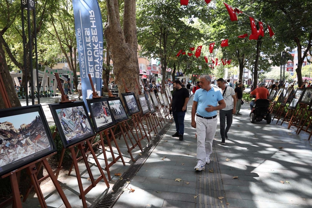 İzmit\'te 17 Ağustos ve 6 Şubat Depremleri Sergisi