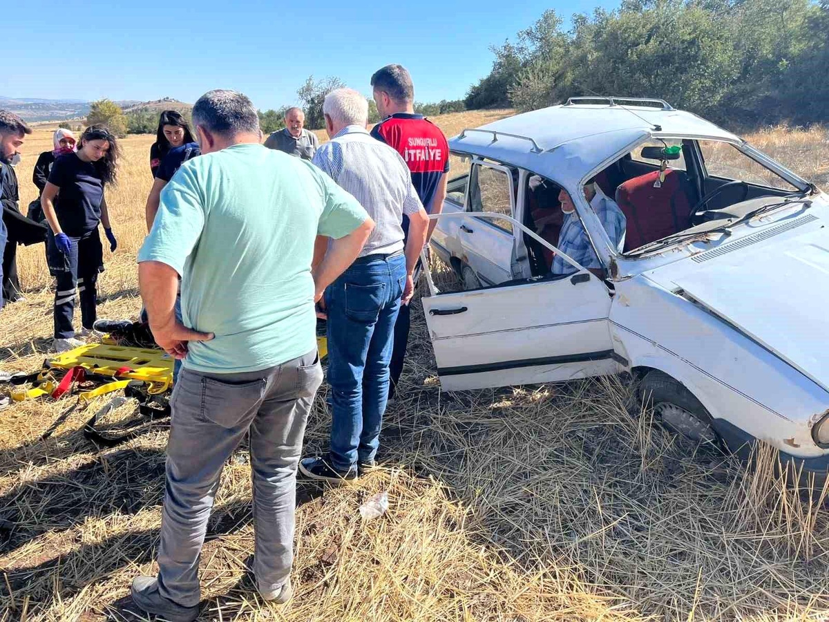 Çorum\'un Sungurlu ilçesinde trafik kazası: 2 yaralı