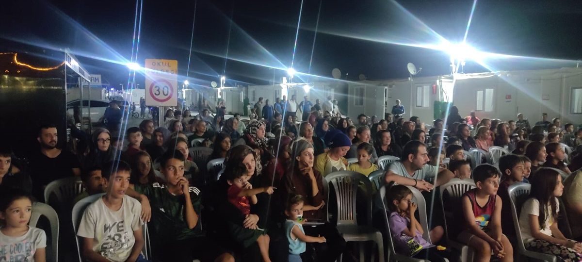 Malatya\'da Konteyner Kentte Tiyatro Etkinliği
