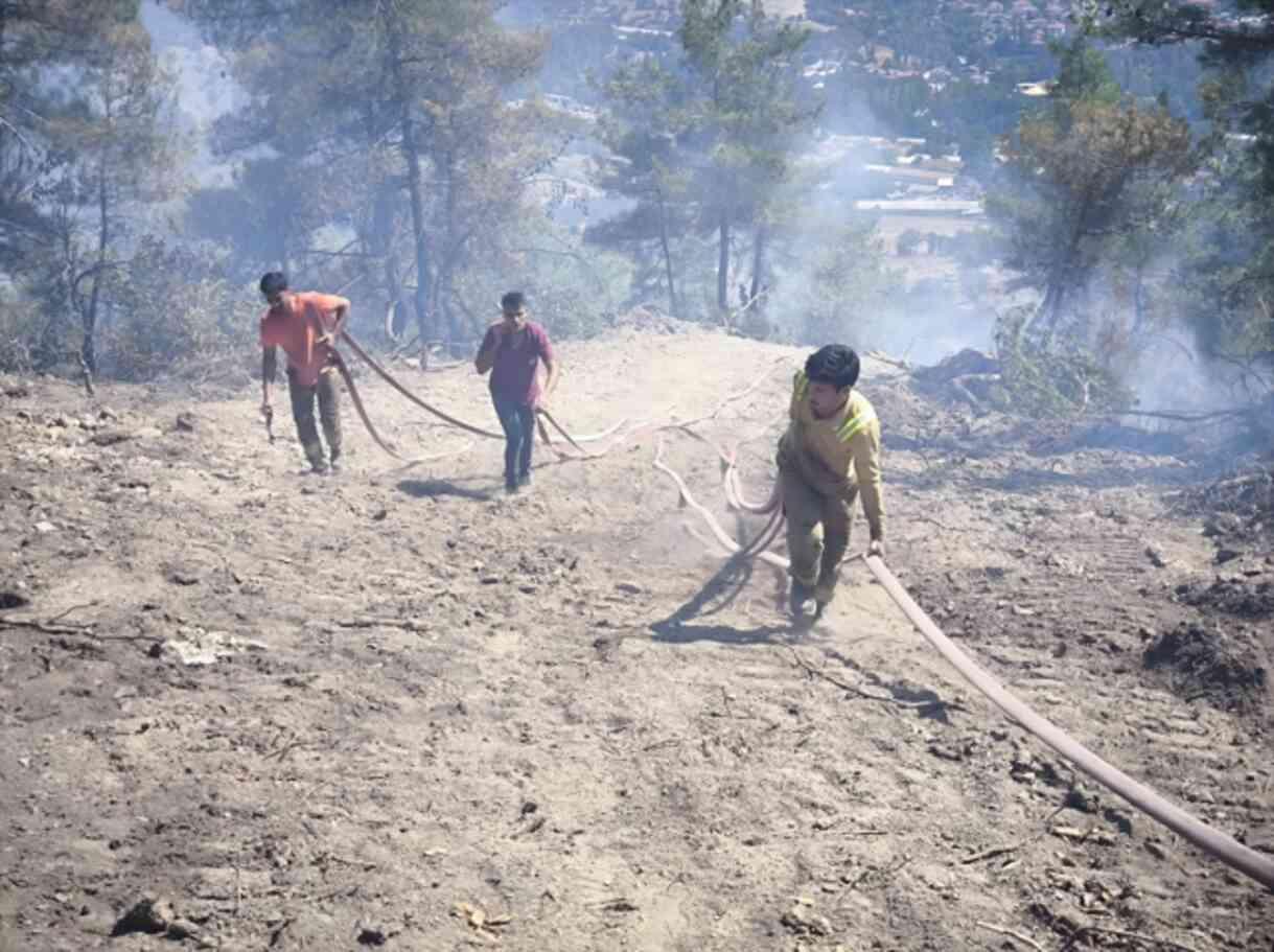 Muğla Kavaklıdere Sınırına Yangın Ulaştı