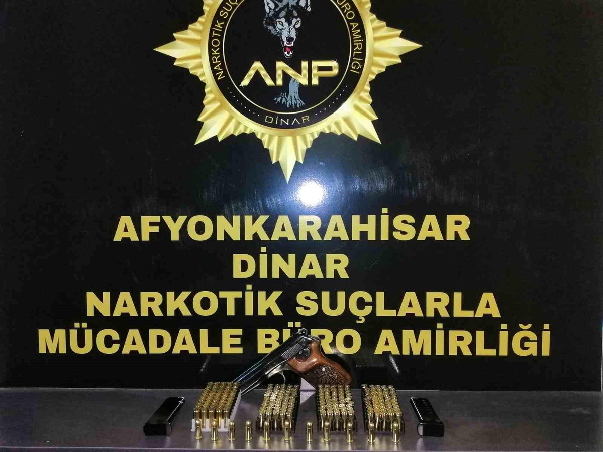 Afyonkarahisar\'da Kenevir Operasyonu: 250 Kök Kenevir Ele Geçirildi