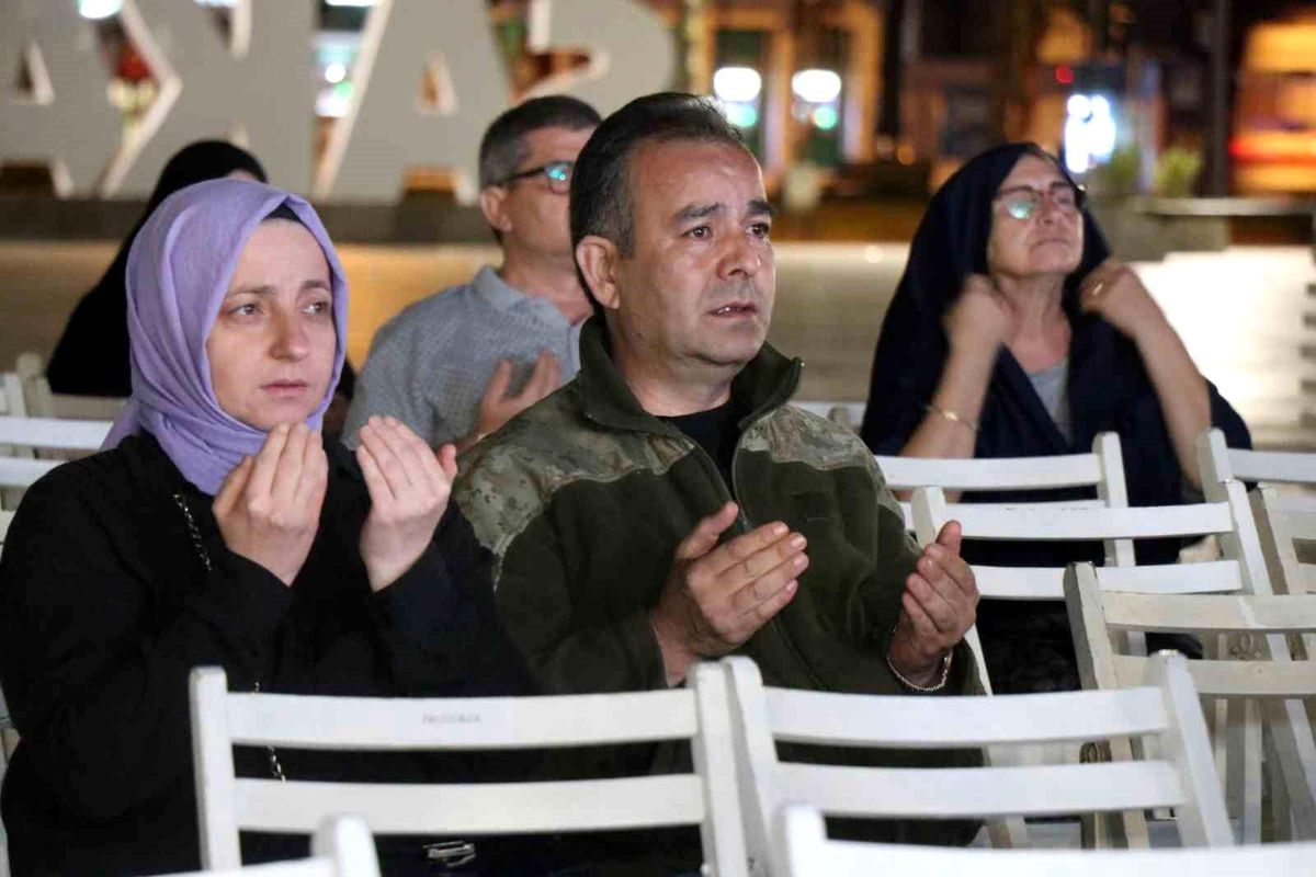 17 Ağustos Depremi\'nin 25. Yılında Anma Programı Gerçekleştirildi