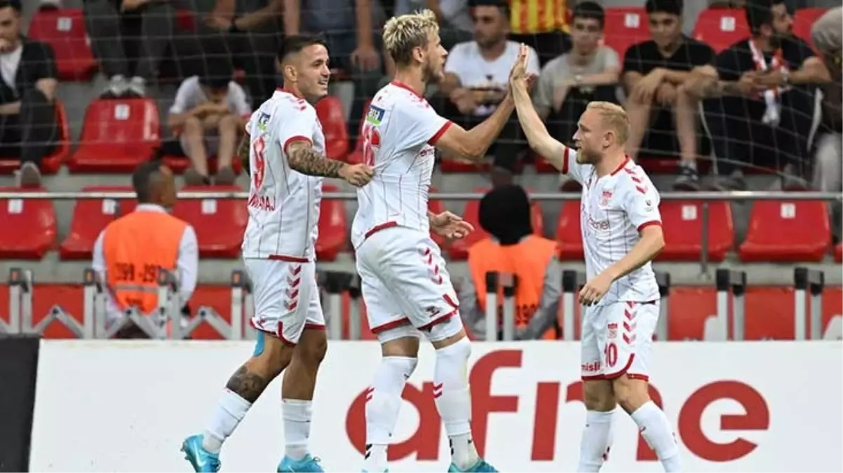 İnanılmaz son! Sivasspor, Kayserispor\'u deplasmanda 2-1 yendi