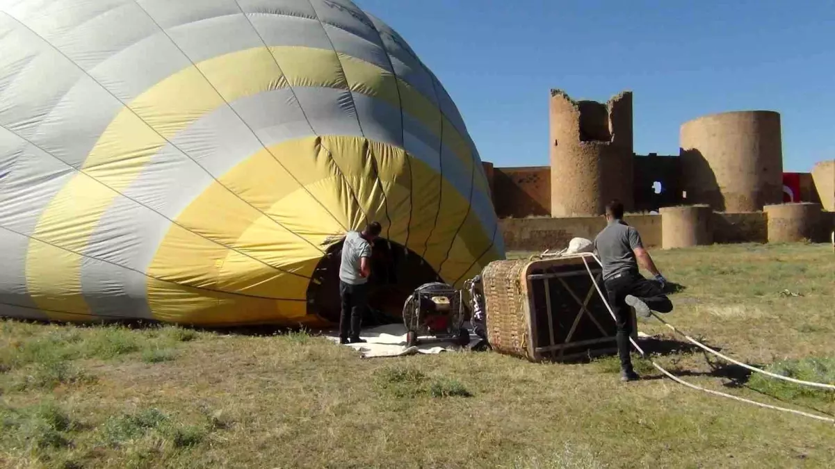 Ani Ören Yeri\'nde Sıcak Hava Balon Denemesi Yapıldı