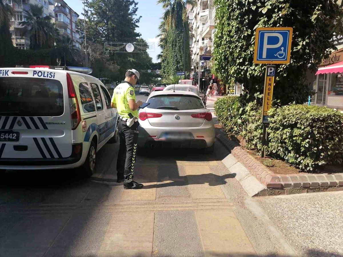 Aydın\'da Engellilere Engel Olan Sürücüler Affedilmedi