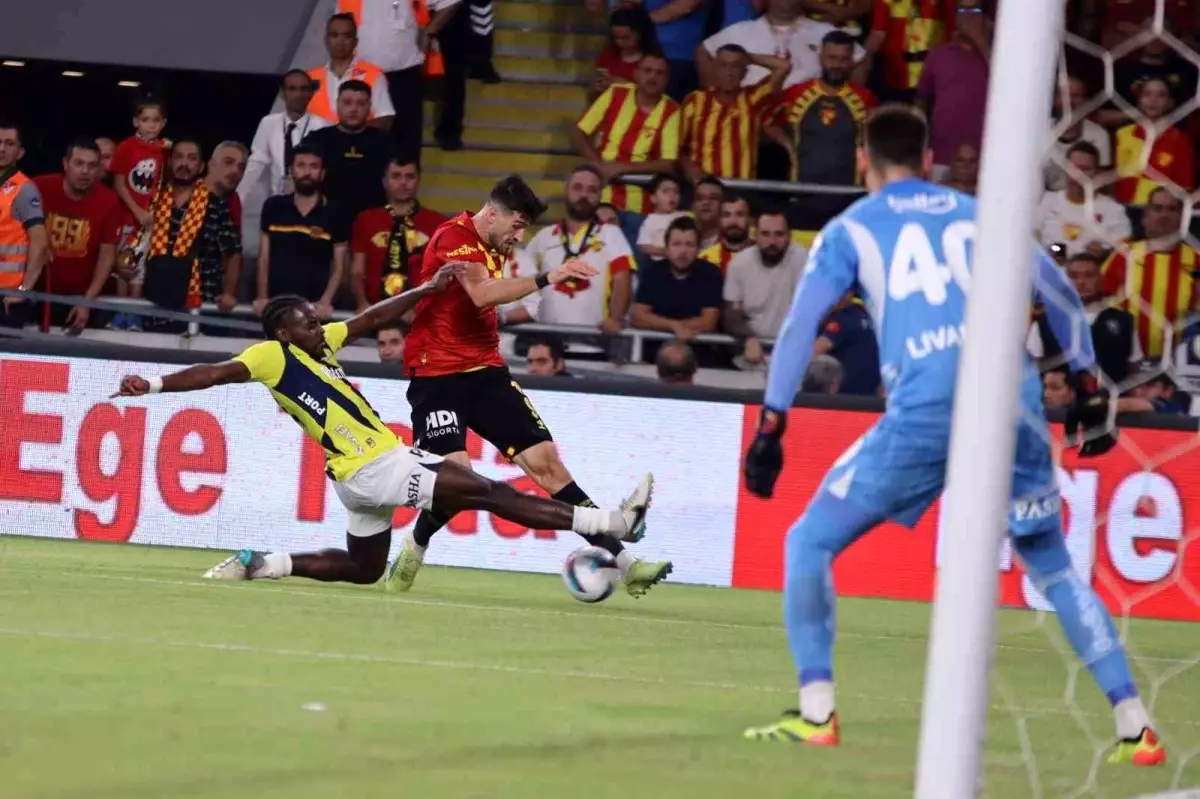 Fenerbahçe, Göztepe\'yi 2-0 mağlup etti