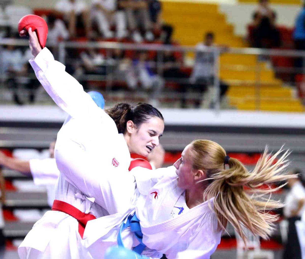 Sivas\'ta Ümit, Genç, U21 Karate Şampiyonası Devam Ediyor