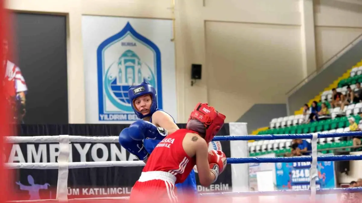 Yıldırım\'da U-22 Türkiye Ferdi Boks Şampiyonası Başladı