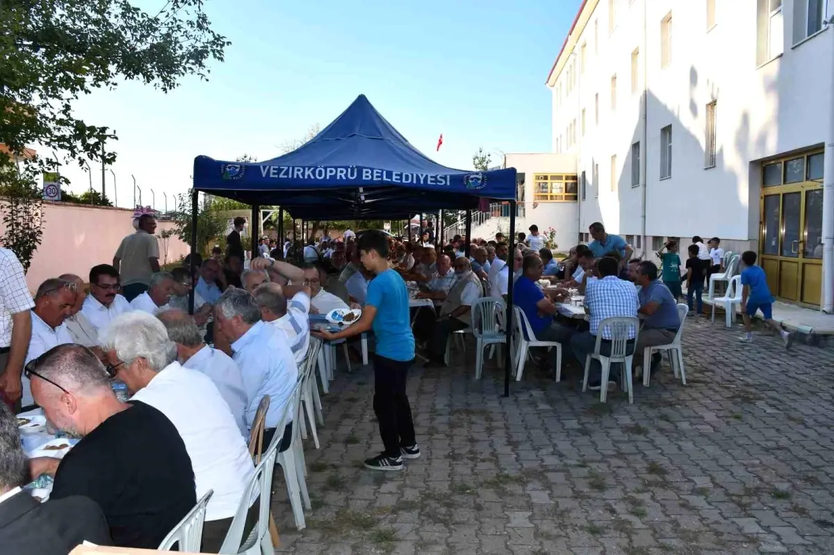 Vezirköprü Anadolu İmam Hatip Lisesi Mezunları Pilav Gününde Buluştu