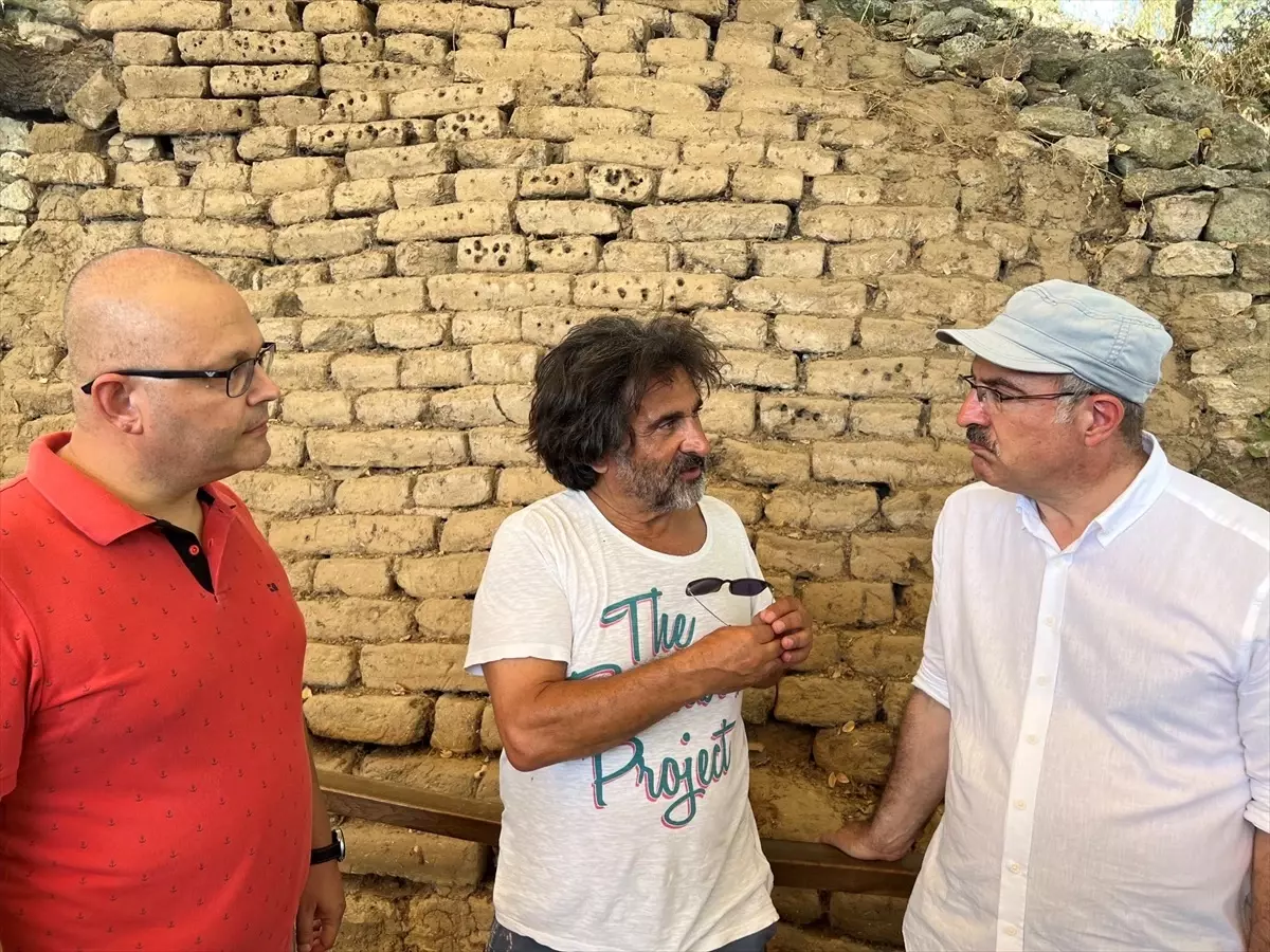 Çanakkale Valisi Troya Antik Kenti ve Müzesi\'ni ziyaret etti