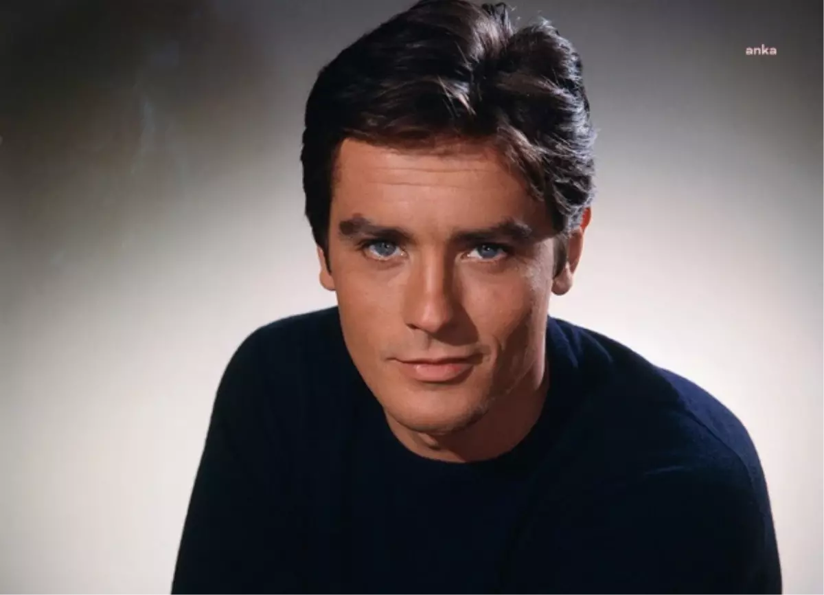 Dünyaca Ünlü Fransız Aktör Alain Delon Hayatını Kaybetti