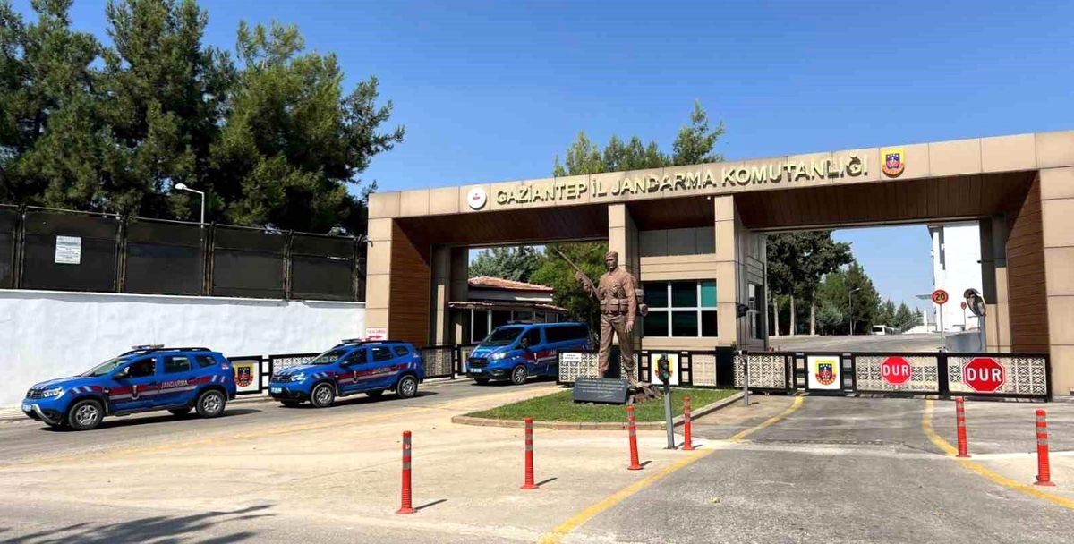 Gaziantep\'te Aranan Şahıslar Yakalandı, 15 Tutuklama