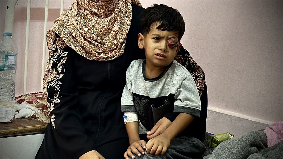 Gazze\'deki 4 yaşındaki kanser hastası tedavi için yurt dışına çıkamıyor