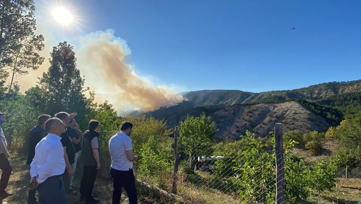 Karabük\'te 40 Hektarlık Orman Yangını Devam Ediyor