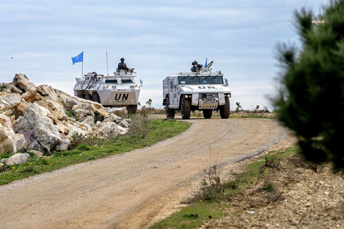 Lübnan\'da patlamada üç UNIFIL askeri yaralandı