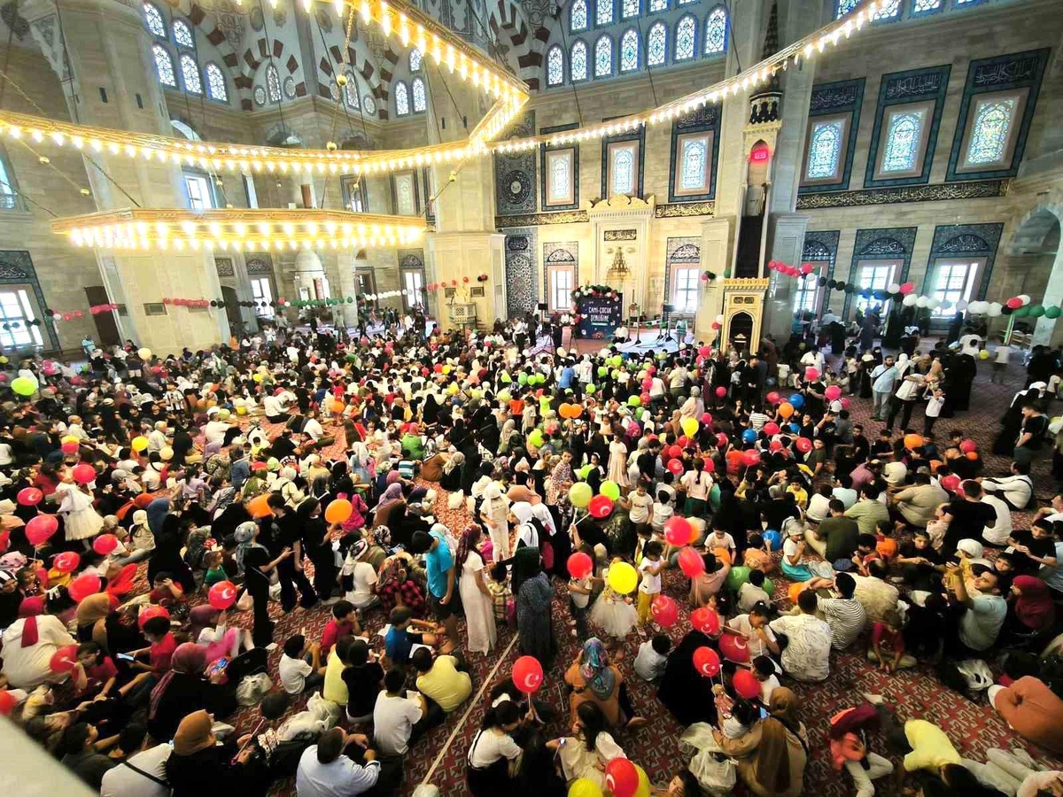 Diyanet İşleri Başkanı Ali Erbaş, yaz Kur\'an kurslarına katılan öğrencileri tebrik etti