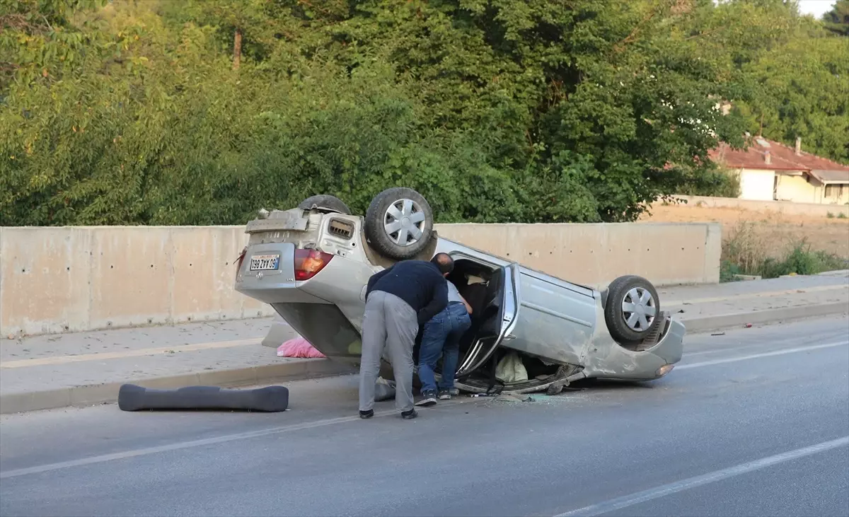 Tokat\'ta Otomobil Devrildi: 4 Kişi Yaralandı