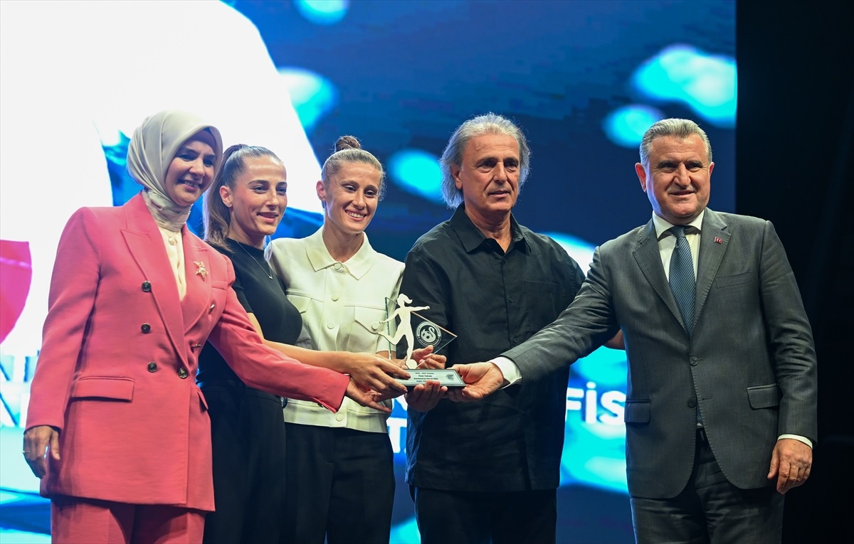 Aile ve Sosyal Hizmetler Bakanı Mahinur Özdemir Göktaş, Ankara Organize Sanayi Bölgesi İstihdam Ofisi ile protokol imzalayacak
