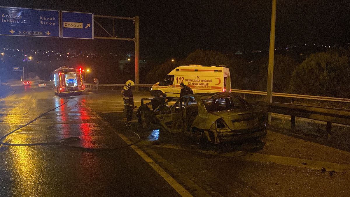 Gurbetçi Turan D.\'nin Otomobili Alev Topuna Döndü