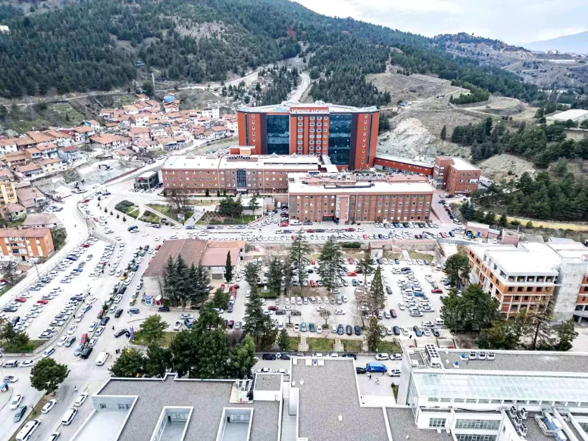 Tokat Gaziosmanpaşa Üniversitesi Genel Sekreteri Fatih Alhan, sağlık raporunun usulsüz değiştirildiğini iddia ederek hukuk mücadelesi başlattı