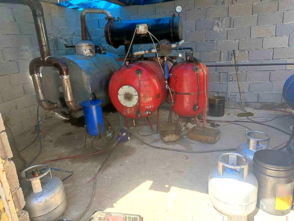 Gaziantep\'te Kaçak Akaryakıt Operasyonu: 4 Şüpheli Yakalandı