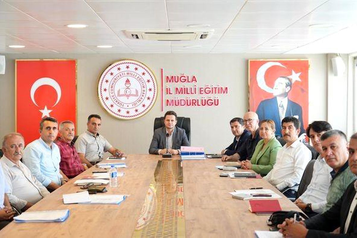 Muğla\'da Taşıma Yoluyla Eğitime Erişim Yönetmeliği Değerlendirildi