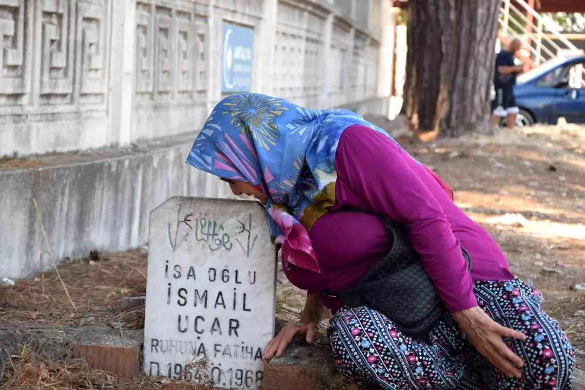 Antalya\'da Sahipsiz Çocuk Mezarının Sahipleri Bulundu