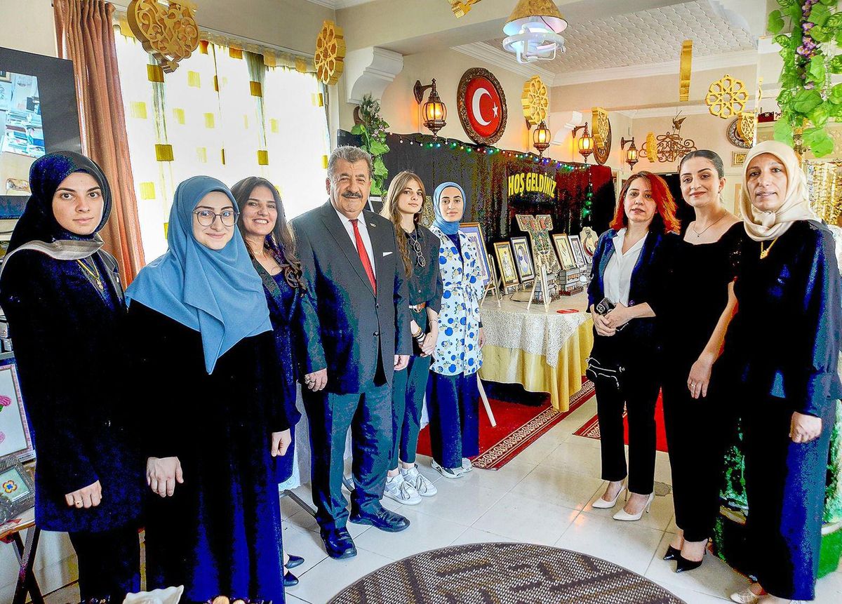 Erzurumlu Maket Sanatçısı Öğrencilere Eski Erzurum Evleri Maketi Yaptırdı