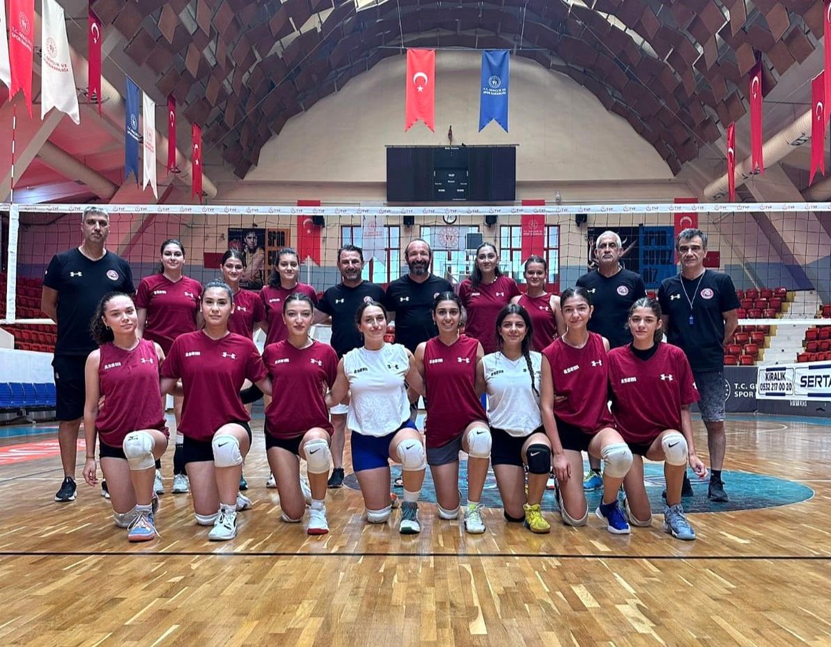 Adana Sporcu Eğitim Merkezi Spor Kulübü, Kadınlar Voleybol 2. Ligi\'nde Adana\'yı temsil etmeyi hedefliyor