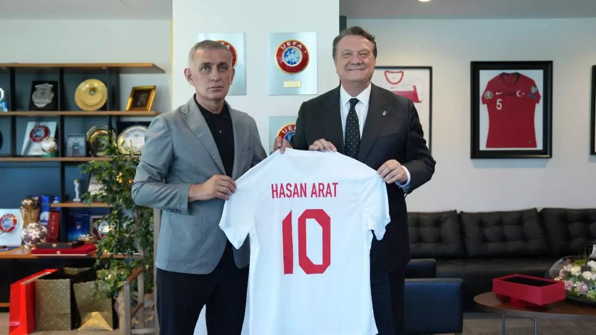 Beşiktaş Kulübü Başkanı Hasan Arat, TFF Başkanı Hacıosmanoğlu\'nu ziyaret etti