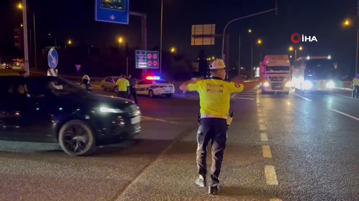 Bolu Dağı\'nda trafik eritme mesaisi: SP hastası çocuk için seferber oldular