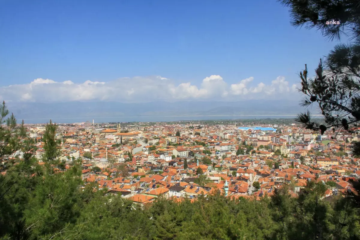 Burdur Belediye Başkanı Yapılaşmaya Kapatılan Alanların Açılabileceğini Duyurdu