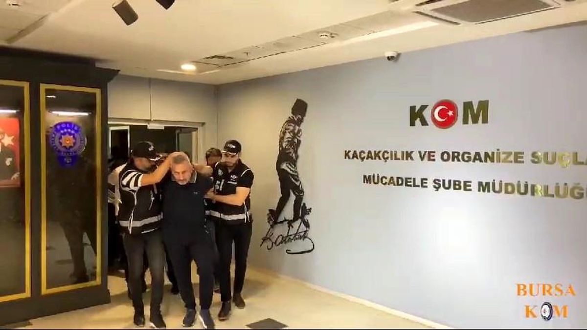 İçişleri Bakanı Yerlikaya\'nın Duyurduğu Operasyonda 7 Kişi Tutuklandı