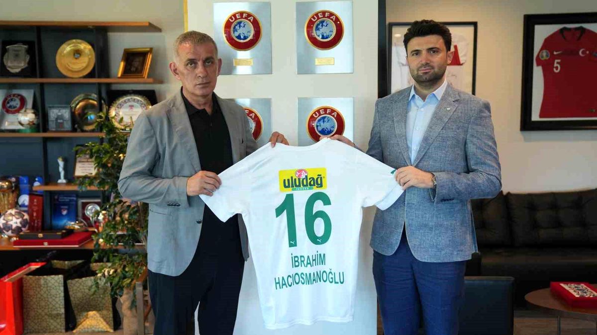 Bursaspor Başkanı Enes Çelik, TFF Başkanı Hacıosmanoğlu\'nu ziyaret etti