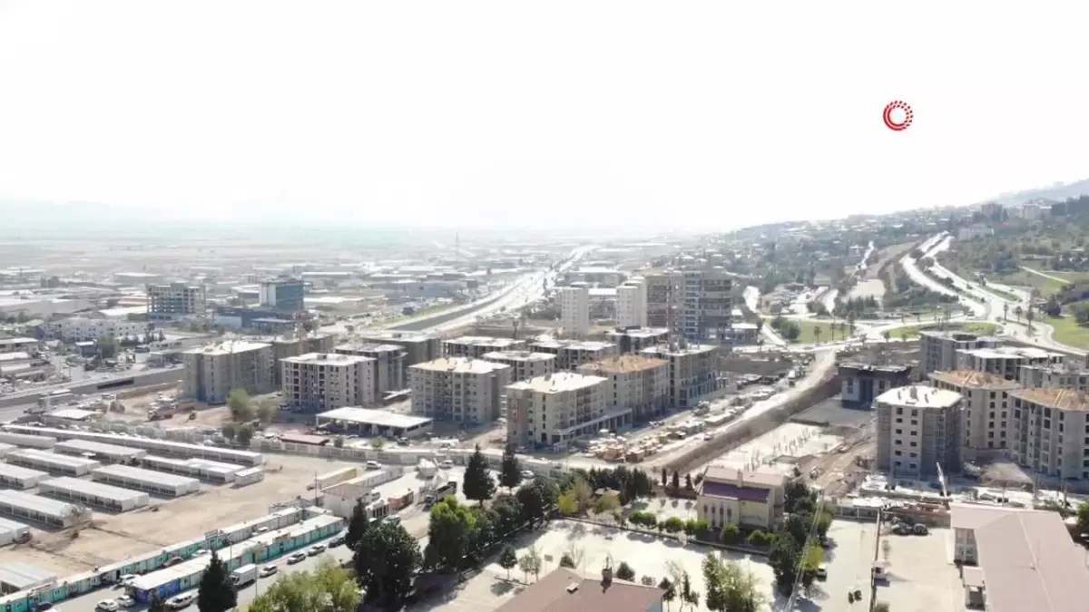 Ebrar Sitesi\'nde Yerinde Dönüşüm Çalışmaları Hızla İlerliyor