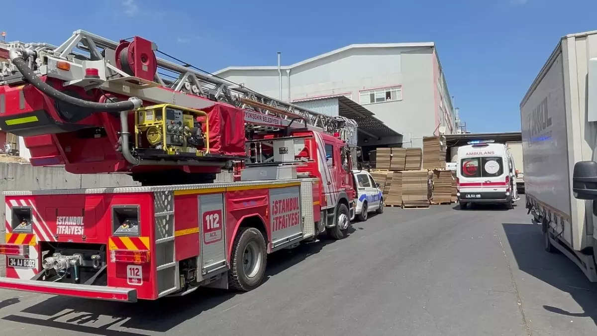 İşçi Baskı Makinesine Sıkıştı, 1 Ölü