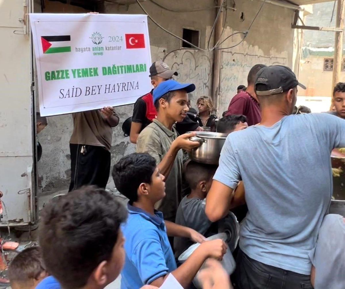 Hayata Anlam Katanlar Derneği, Gazze\'deki Filistin halkına yardım ulaştırıyor