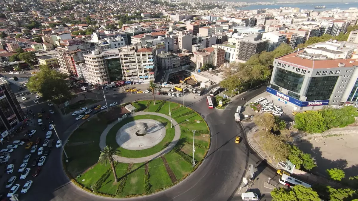 İzmir Büyükşehir Belediyesi, Basmane Çukuru\'ndaki araziden vazgeçiyor