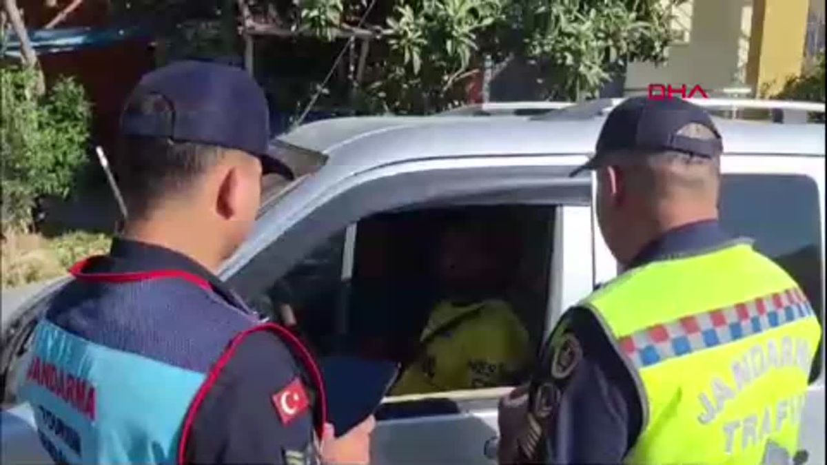 Mersin\'de Jandarma Ekipleri Orman Yangınlarına Karşı Devriye Görevinde