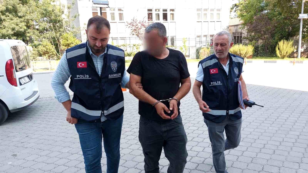 Samsun\'da Kızını Rahatsız Eden Şahsı Yaralayan Baba Tutuklandı