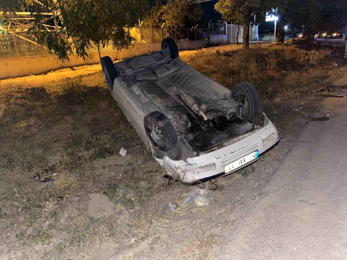 Konya\'da trafik kazası: 3 kişi yaralandı