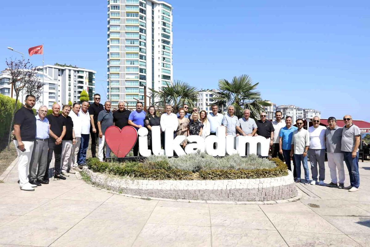 İlkadım Belediye Meclis Üyeleri İle Buluşan Başkan Kurnaz, Birlik ve Beraberlik Mesajı Verdi