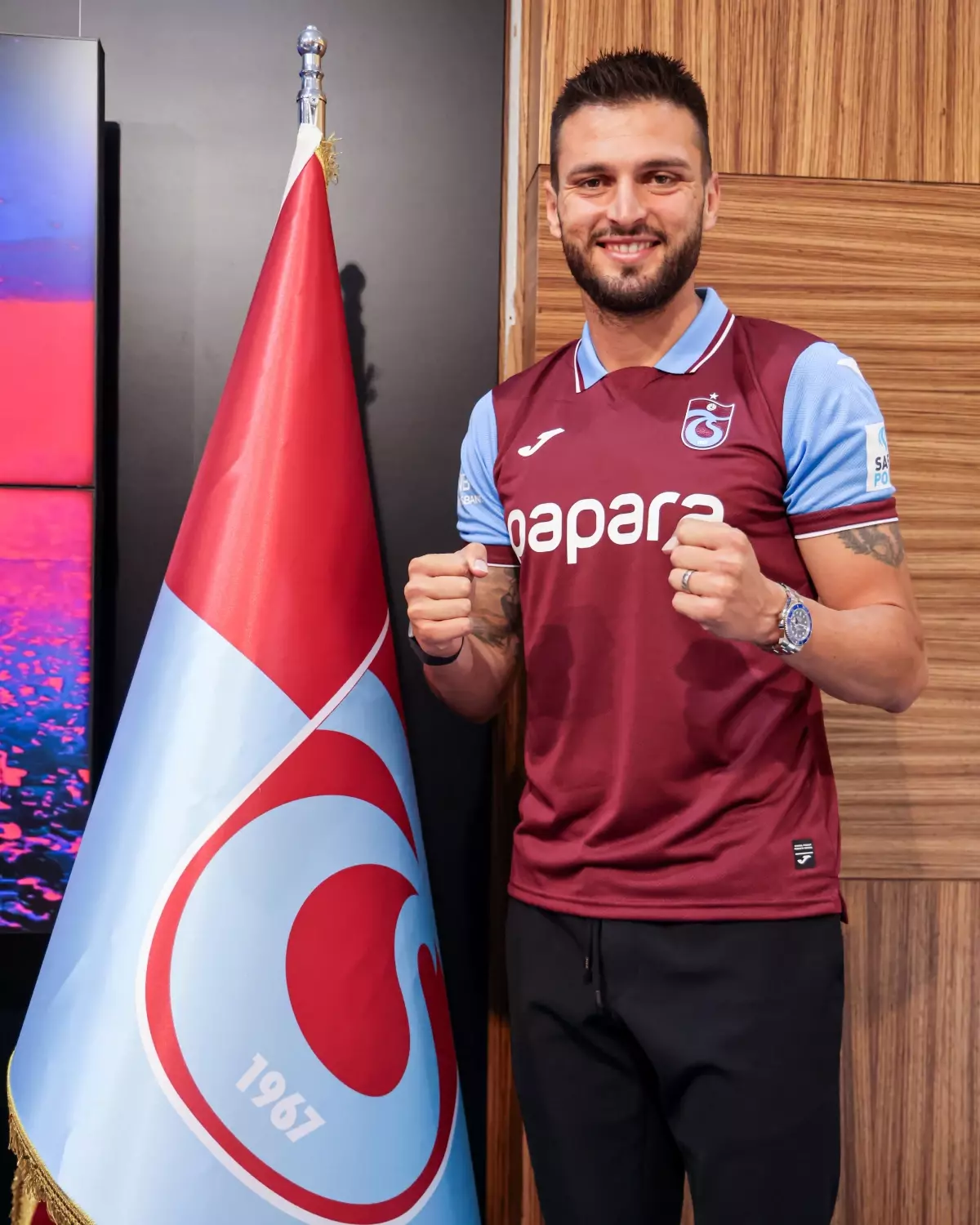 Okay Yokuşlu: Avrupa\'da daha olgun bir futbolcu oldum