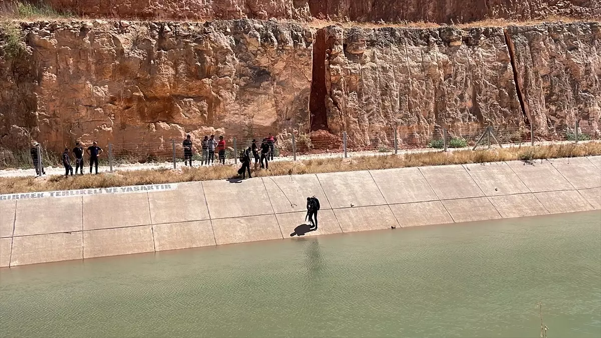 Harran\'da sulama kanalında kaybolan 2 kardeş aranıyor