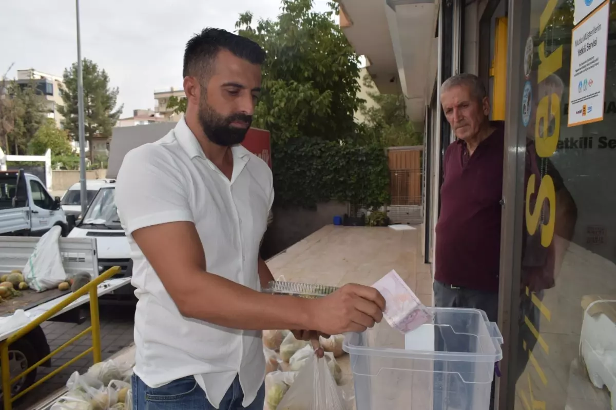 Çiftçi, Kavunları Lösemili Çocuklara Bağışladı