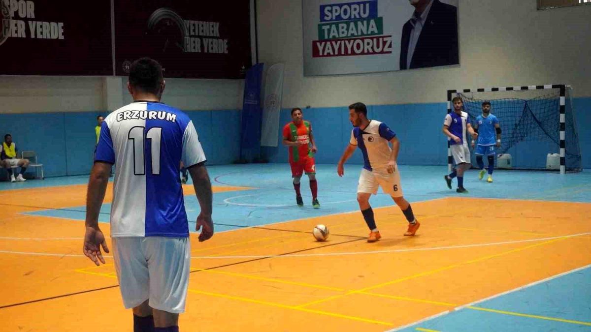 Afyonkarahisar\'da düzenlenen Futsal 2. Lig Müsabakaları sona erdi