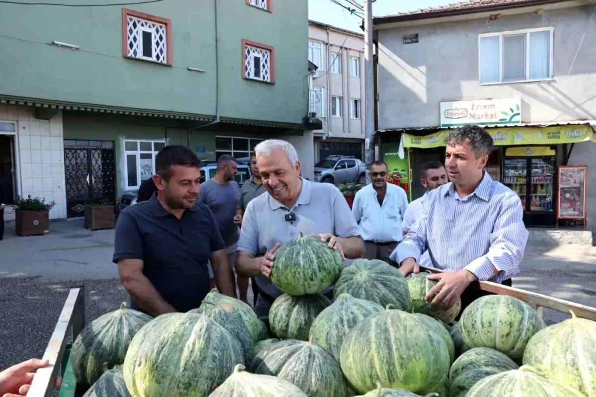 Nilüfer Belediye Başkanı Şadi Özdemir, Konaklı Mahallesi\'nde Üreticilerle Buluştu