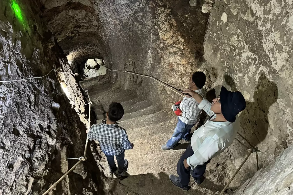 Harput Kalesi\'nde 2 Bin 800 Yıllık Su Sarnıcının Restorasyonu Tamamlandı